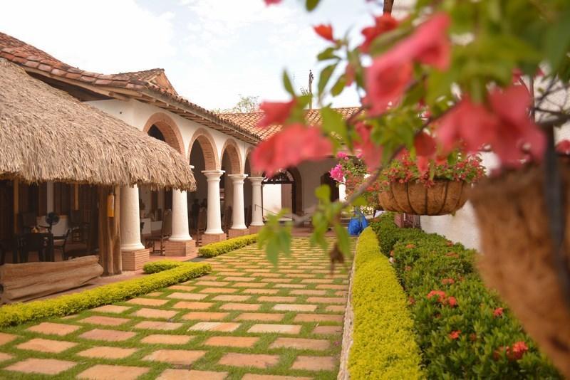 Hotel Santa Barbara Colonial - Santa Fe De Antioquia Exterior photo