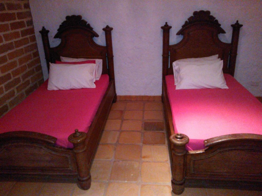 Hotel Santa Barbara Colonial - Santa Fe De Antioquia Room photo