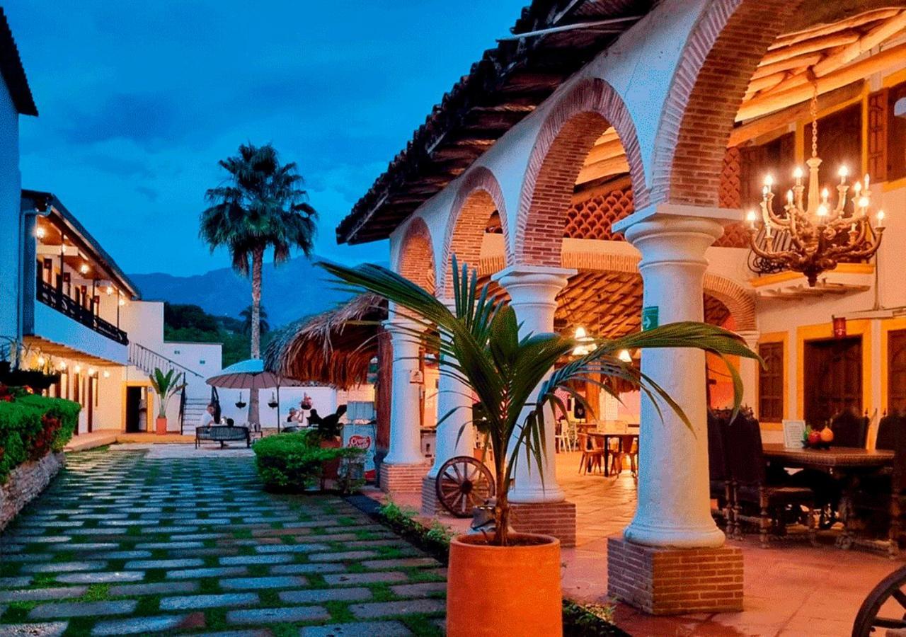 Hotel Santa Barbara Colonial - Santa Fe De Antioquia Exterior photo